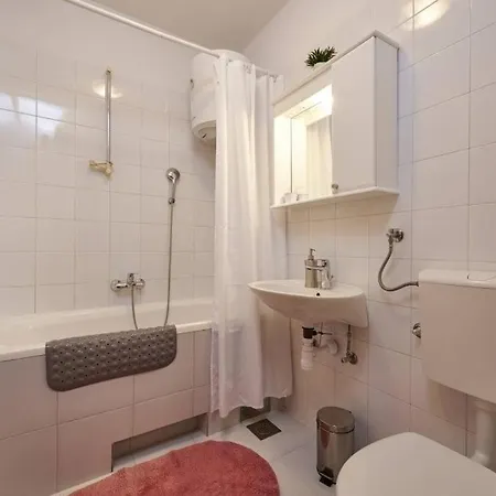 With Parking Space Slatine - Ciovo - 25145 Apartman