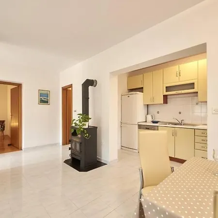 With Parking Space Slatine - Ciovo - 25145