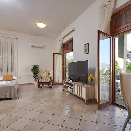 With Parking Space Slatine - Ciovo - 25145 Trogir