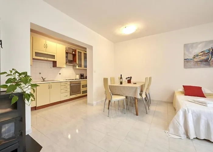 With Parking Space Slatine - Ciovo - 25145