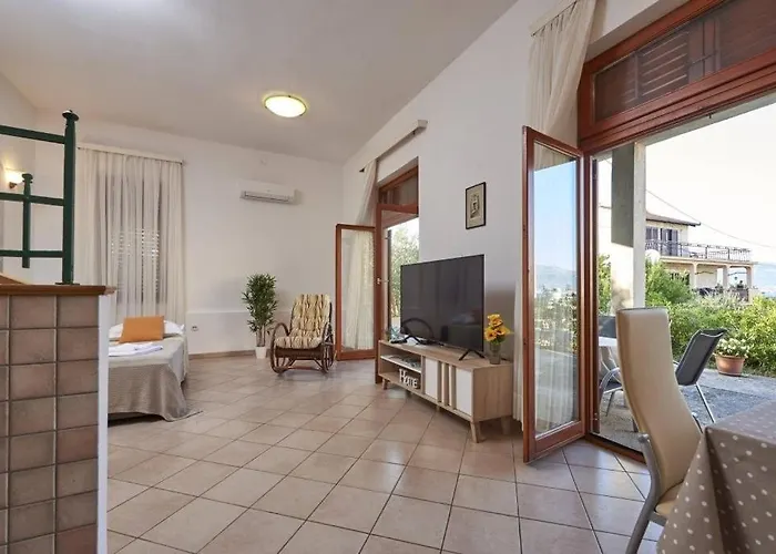With Parking Space Slatine - Ciovo - 25145 Trogir